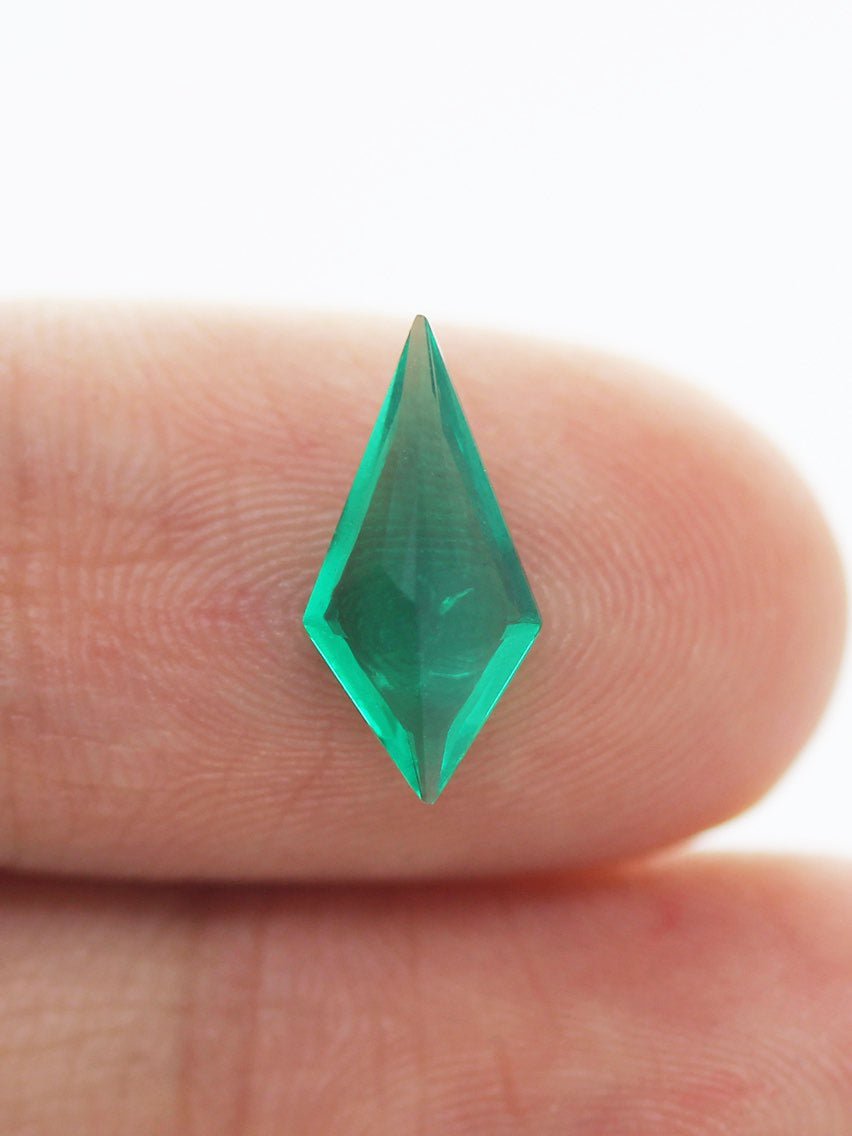 0.90CT Emerald Kite Inventory SKU EMKITEL-07