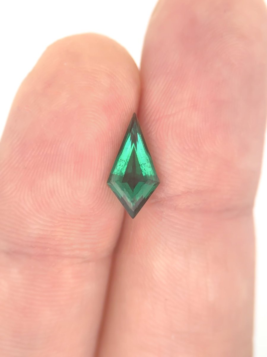 0.97CT Emerald Kite Inventory SKU EMKITEL-05
