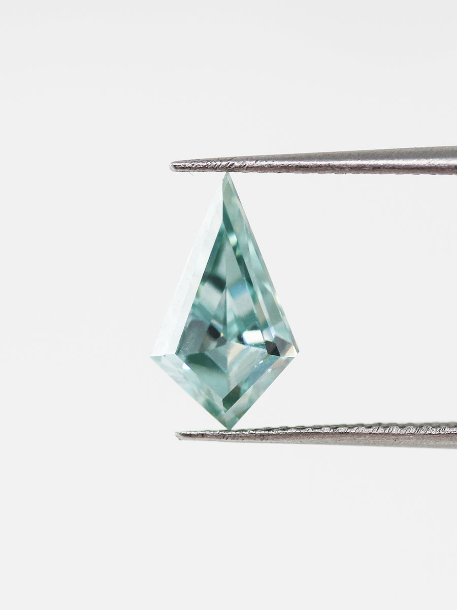 Inventaire de moissanite verte aqua 1,67 ct SKU MSKITE-04