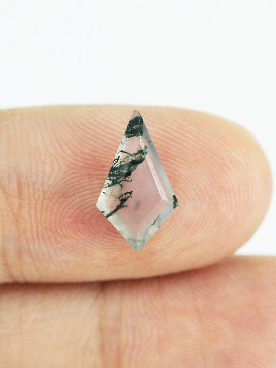 1.02CT Moss Agate Inventory SKU MAKITE-18