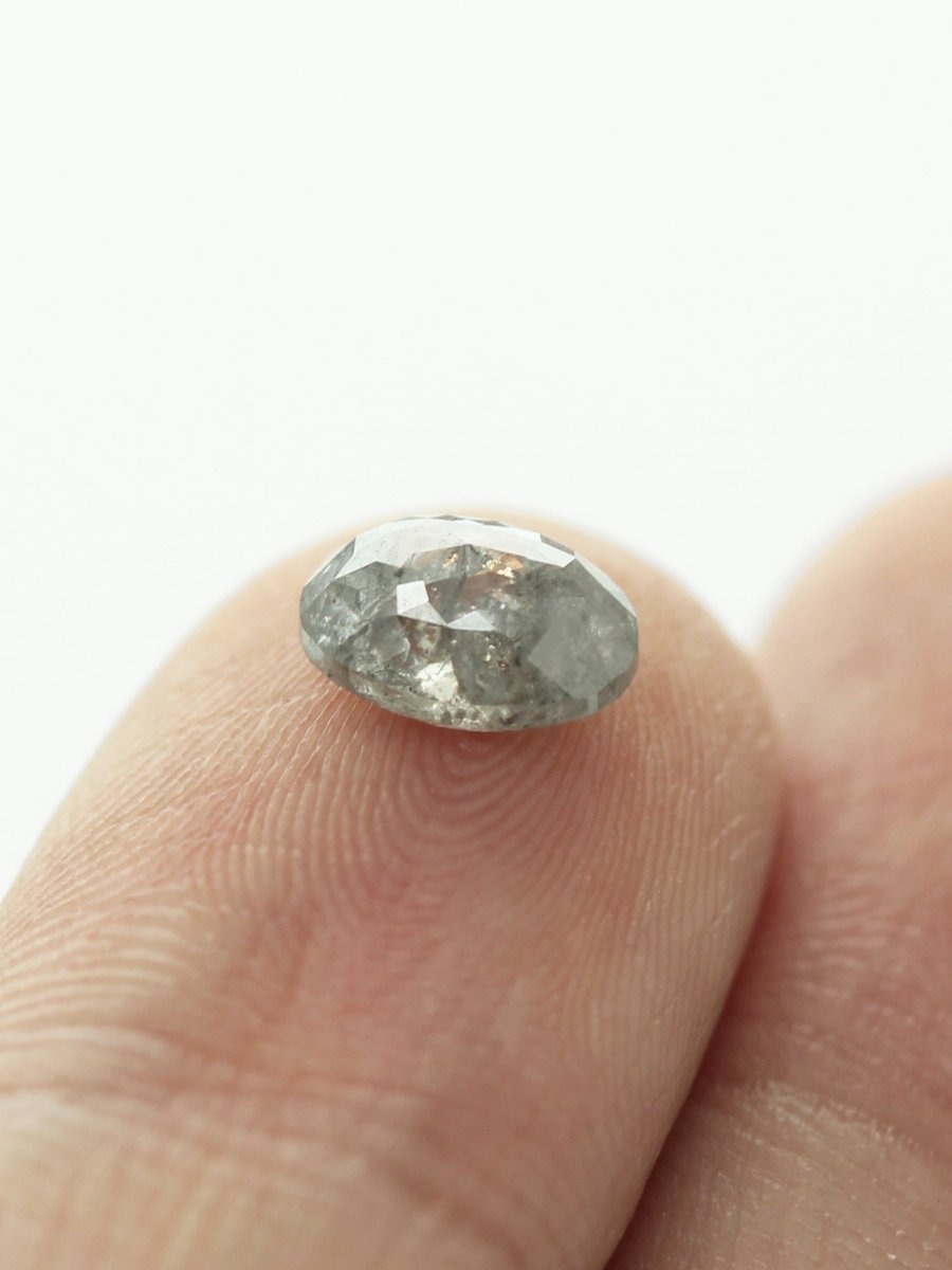 1,05 CT Salz- und Pfeffer-Oval-Inventar SKU SPOVALU-02