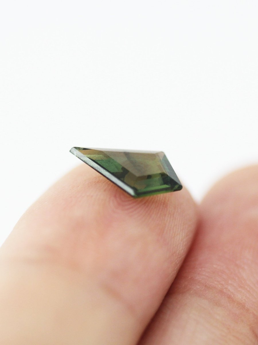 1.10CT Sapphire Inventory SKU SAKITEN-02