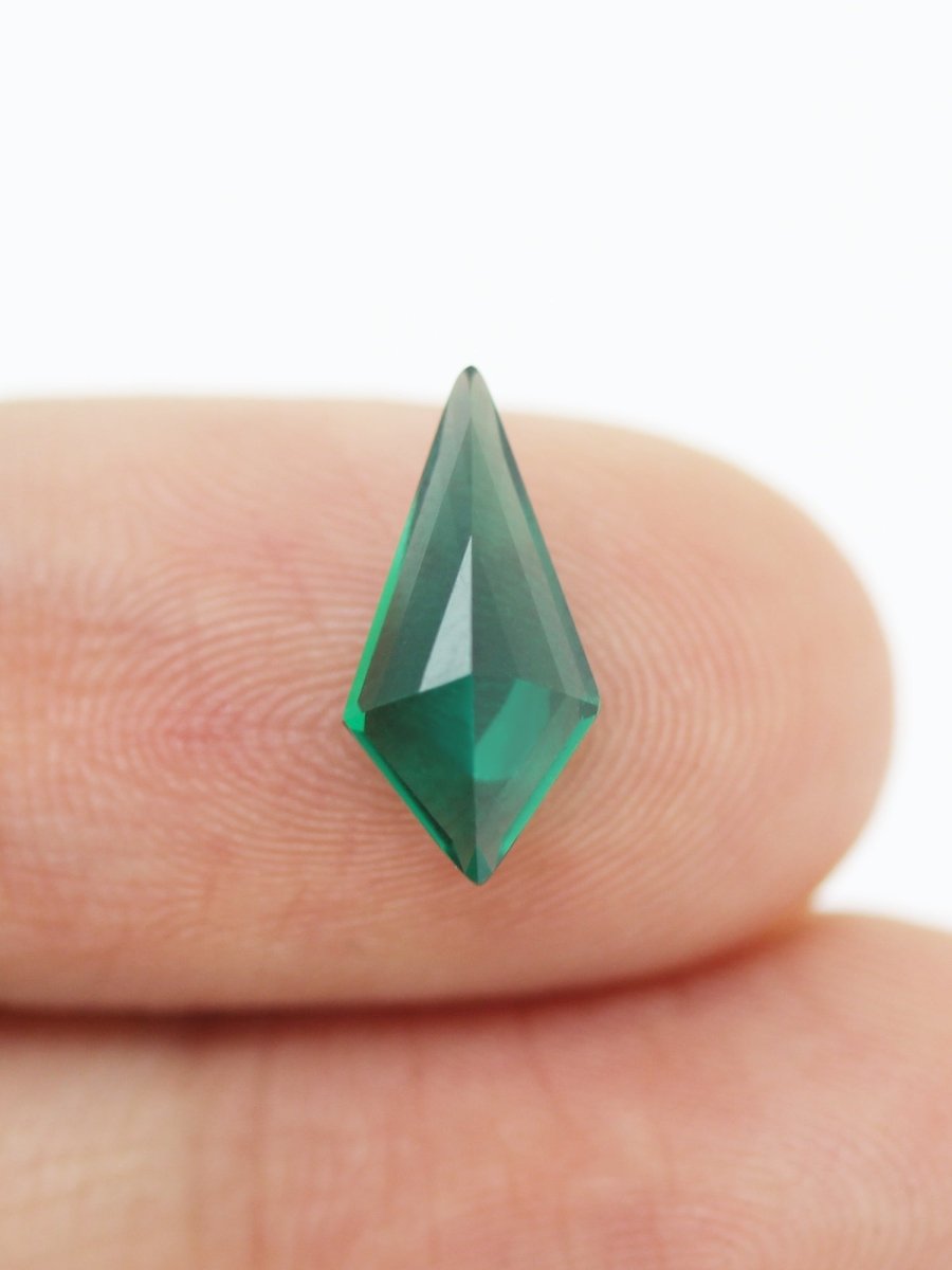 1.25CT Emerald Kite Inventory SKU EMKITEL-04