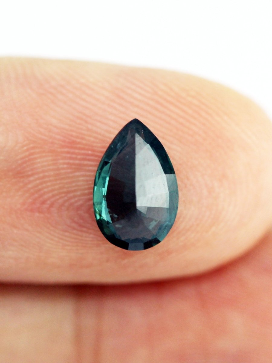 1.34CT Sapphire Inventory SKU SAPEARN-02