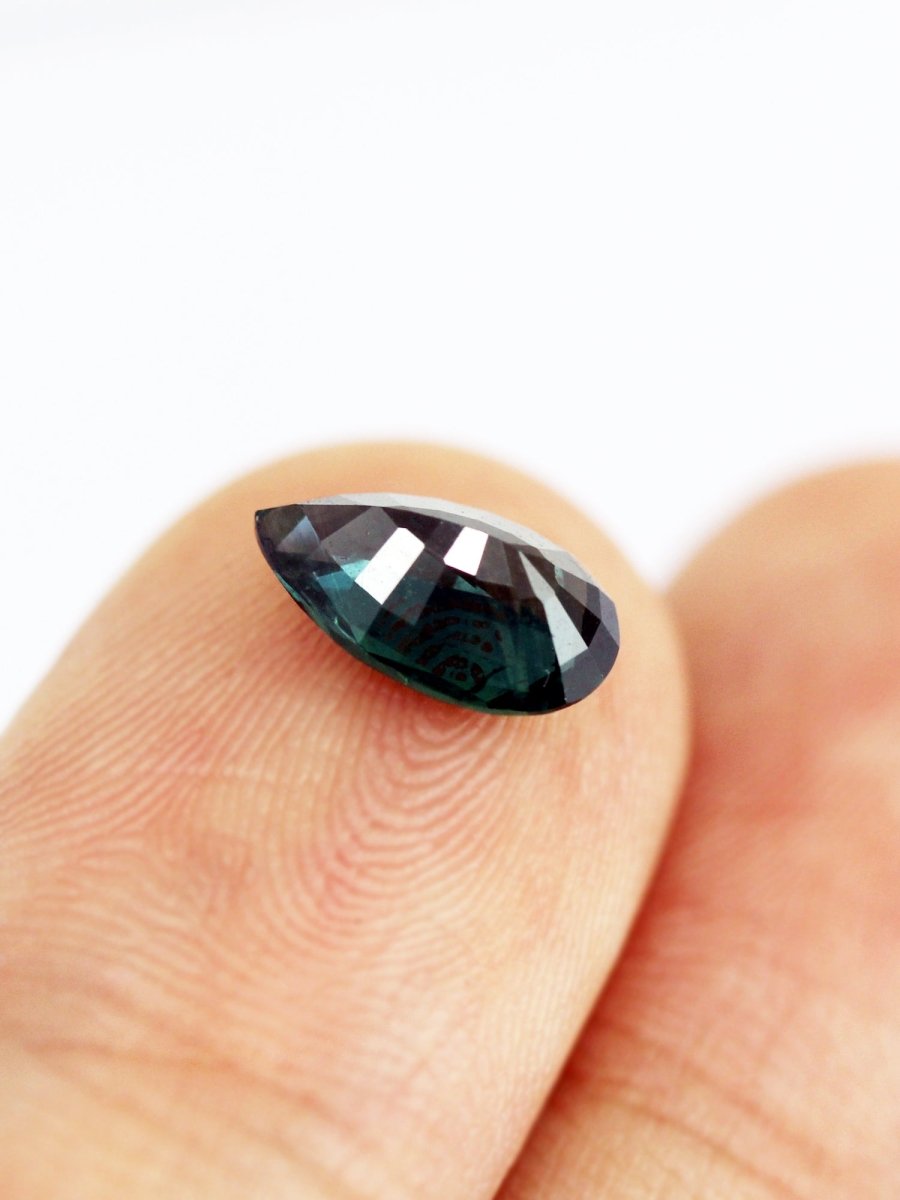 1.34CT Sapphire Inventory SKU SAPEARN-02