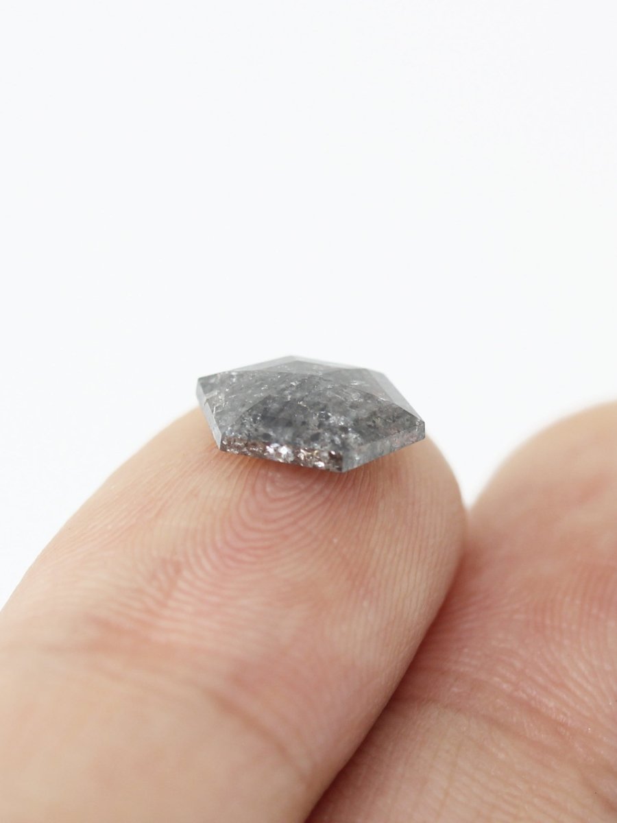 1,41 CT Salz- und Pfeffer-Sechseck-Inventar SKU SPHEX-50