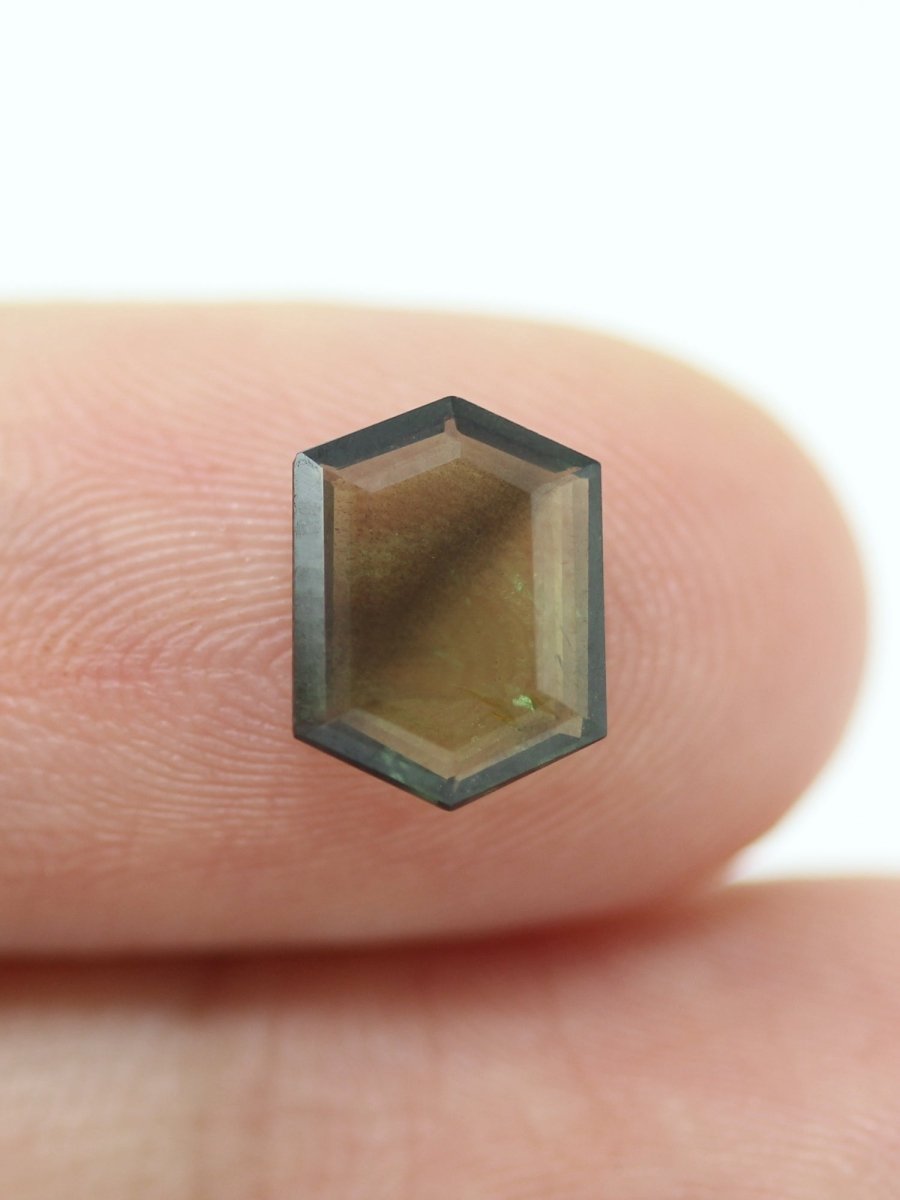 1.42CT Sapphire Inventory SKU SAHEXN-03