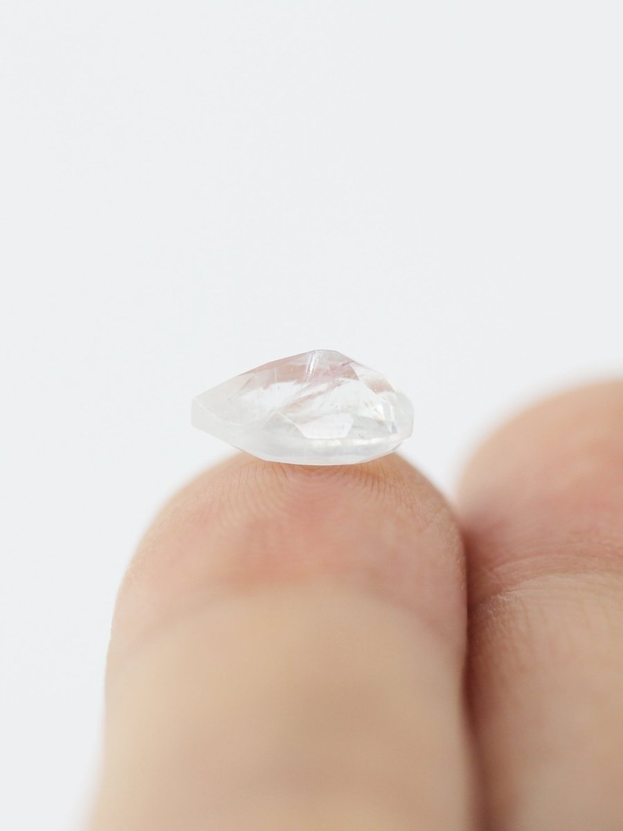 1.45CT White Moonstone Inventory SKU MNPEAR-01