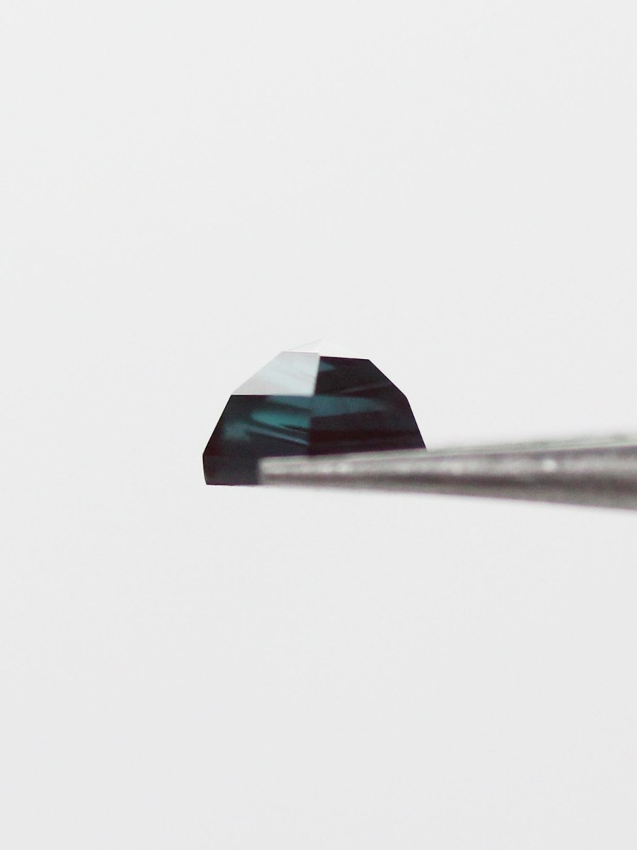 1.68CT Alexandrite Inventory SKU AXKITE-04