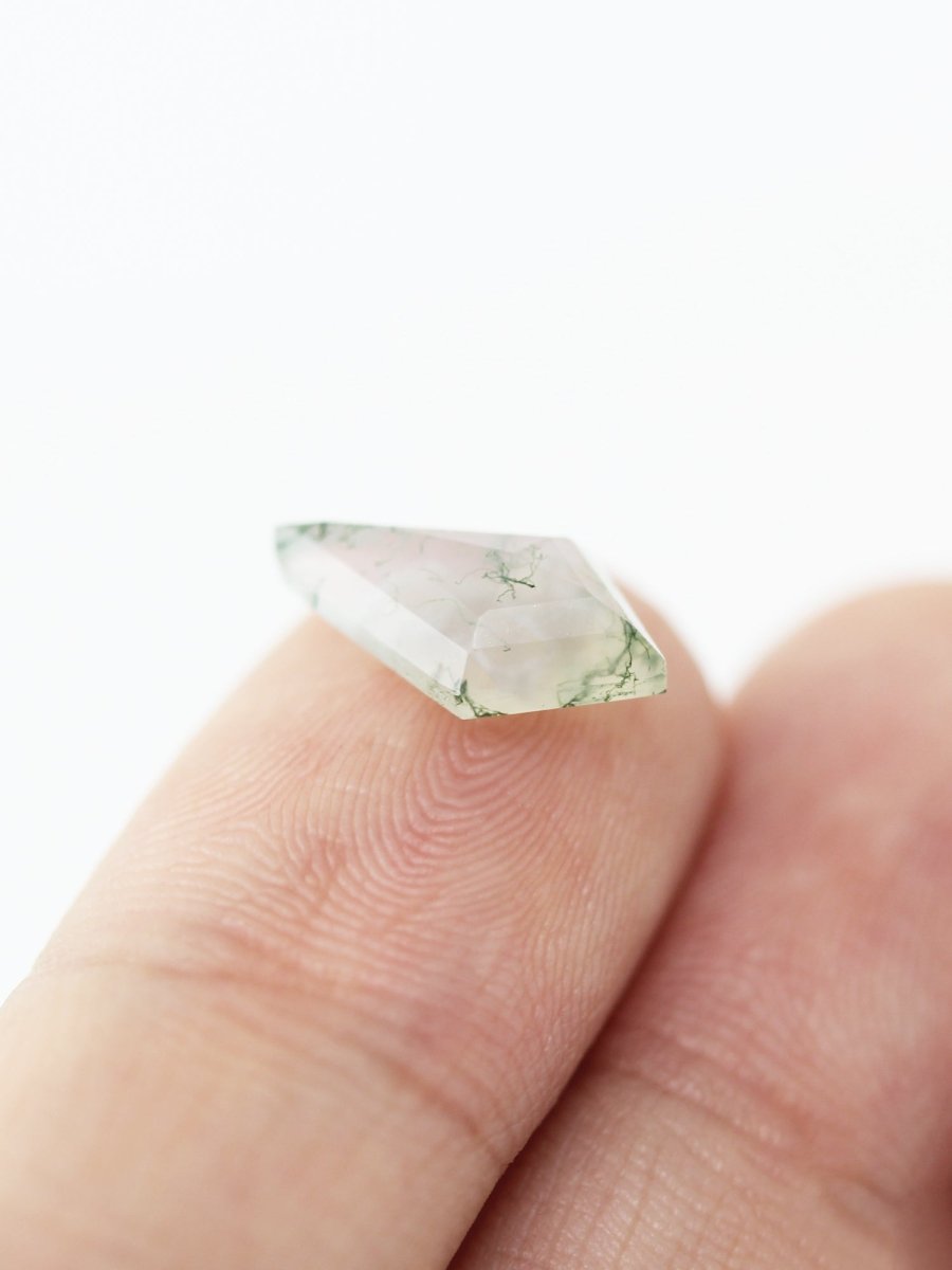 1.73CT Moss Agate Inventory SKU MAKITE-05