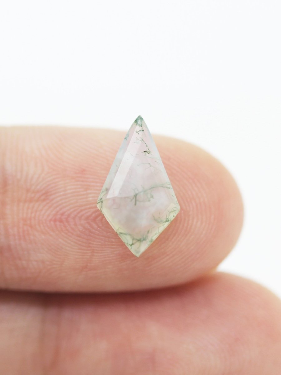 1.73CT Moss Agate Inventory SKU MAKITE-05