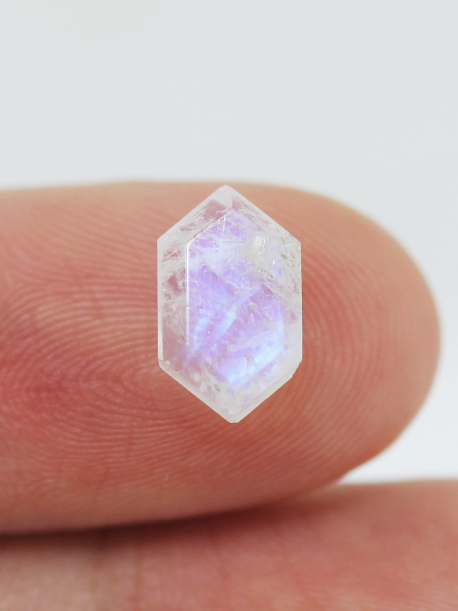 1.76CT White Moonstone Inventory SKU MNHEX-01