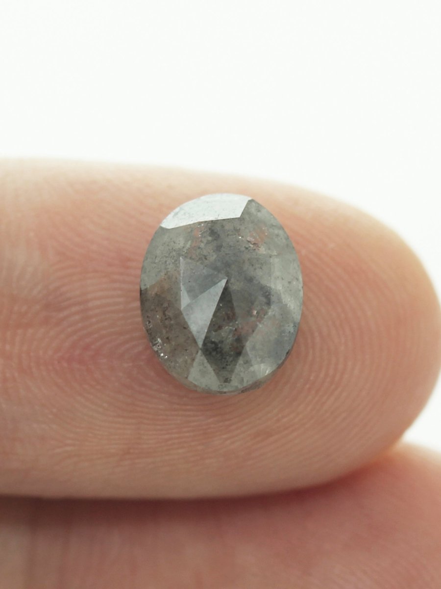 1,92 CT Salz- und Pfeffer-Oval-Inventar SKU SPOVALU-03