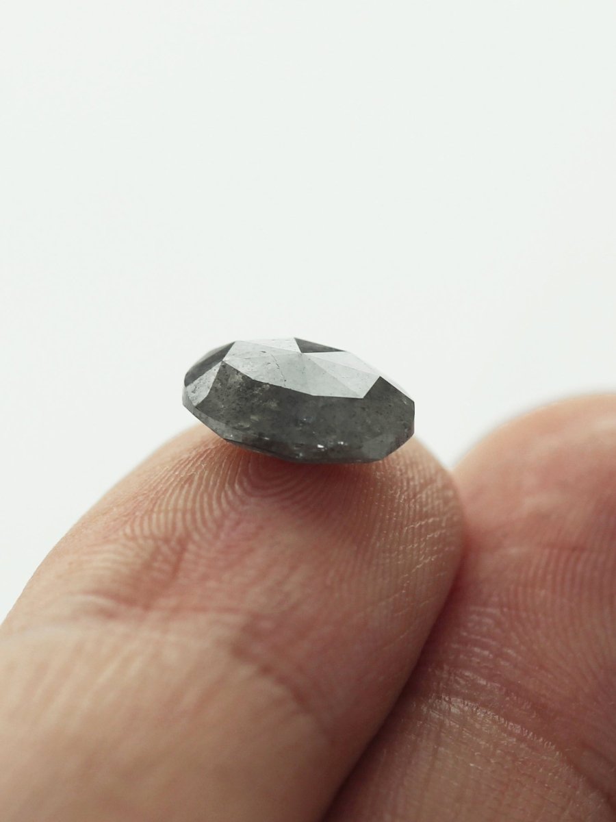 1,92 CT Salz- und Pfeffer-Oval-Inventar SKU SPOVALU-03