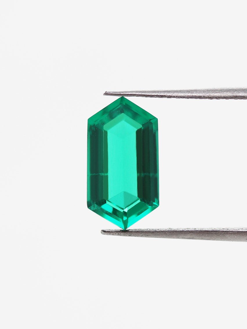 Inventaire d'émeraude 2,04 ct SKU EMHEXL-06