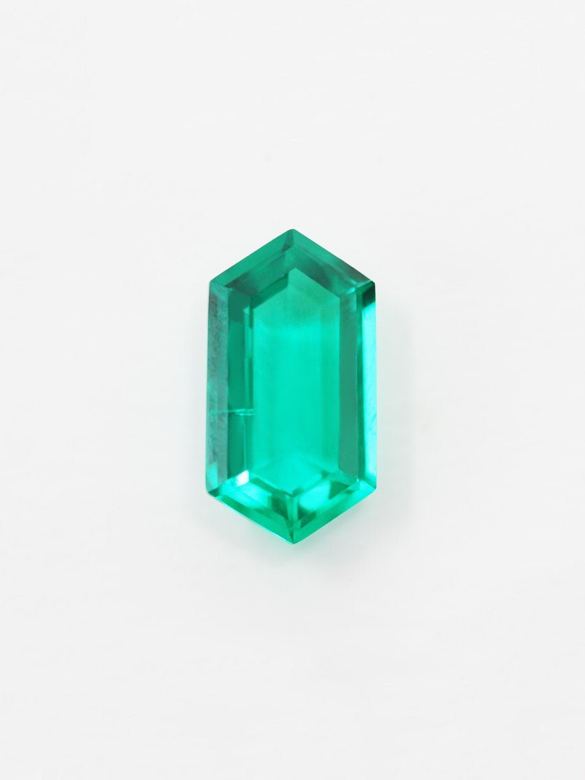 Inventaire d'émeraude 2,04 ct SKU EMHEXL-06