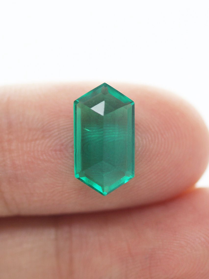 2,04 CT Smaragd-Inventar SKU EMHEXL-06