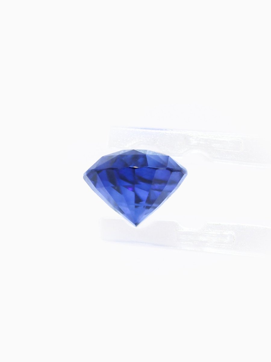 2.76CT Sapphire Inventory SKU SAPEARN - 101 - HIDDENSPACE