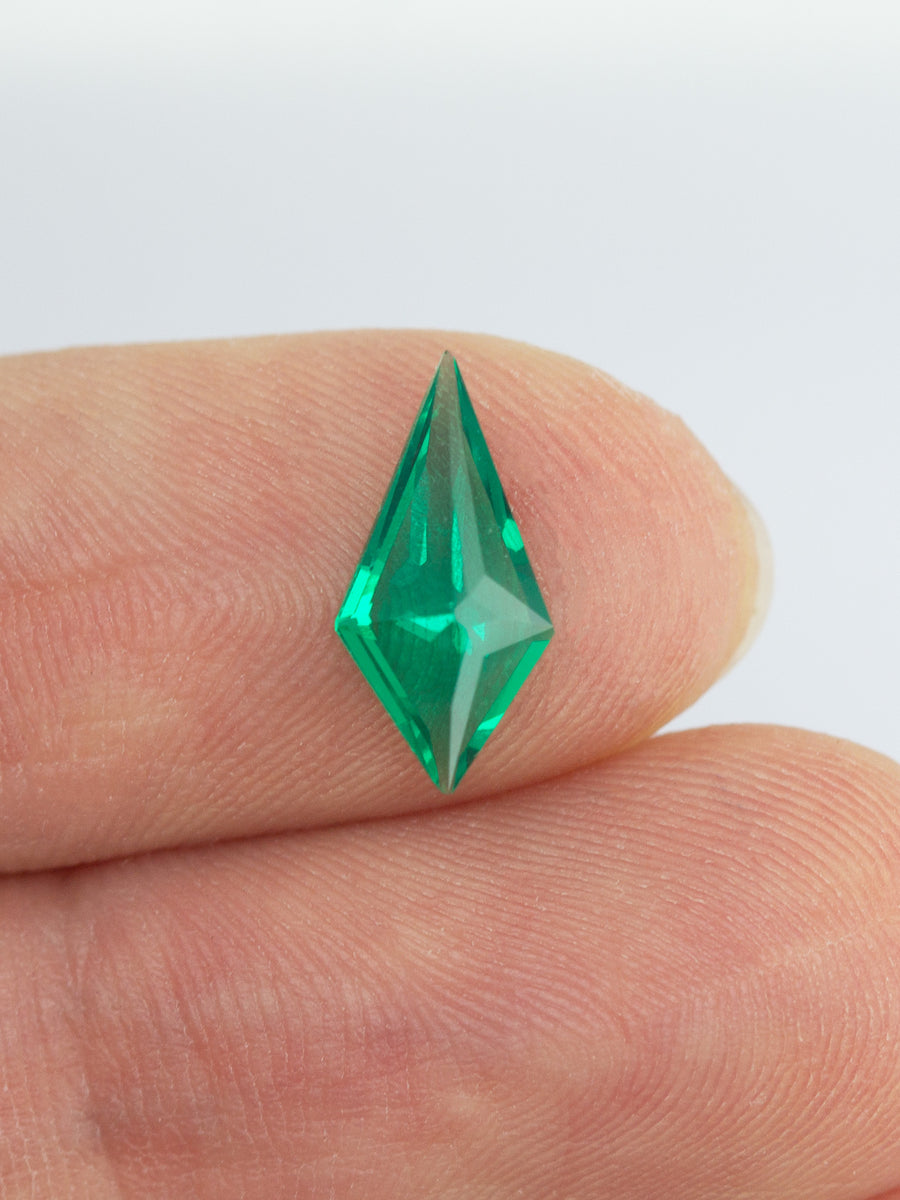 0.89CT Emerald Inventory SKU EMKTL-12