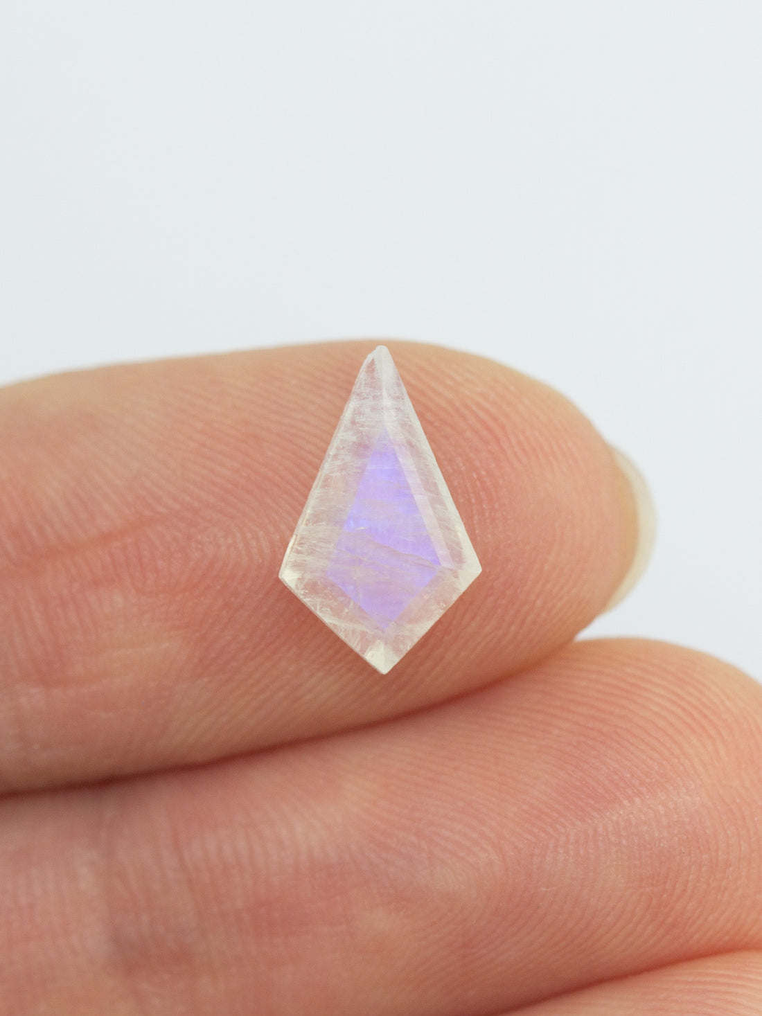 1.78CT White Moonstone Inventory SKU MNKITE-04