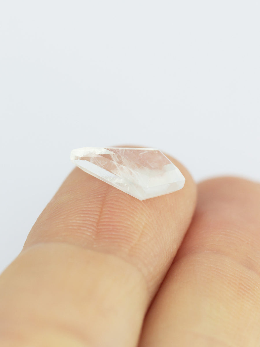 1.64CT White Moonstone Inventory SKU MNKITE-09