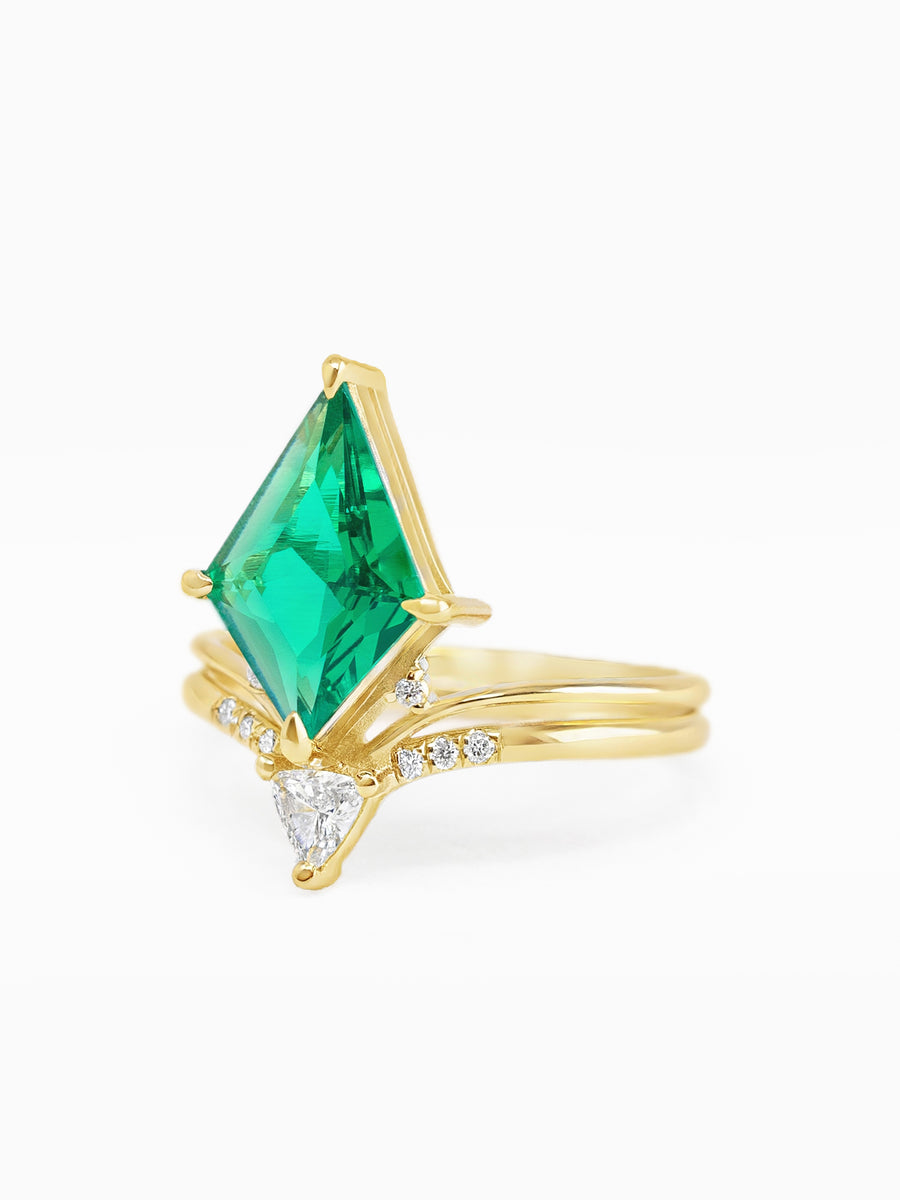 Adia Ring (Emerald)