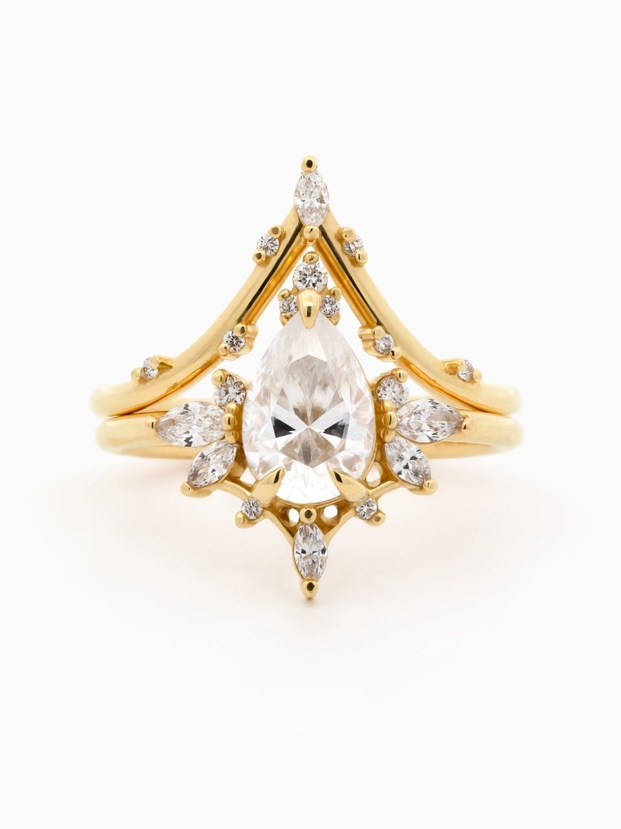 Aurelia Ring (Moissanite) - HIDDENSPACE