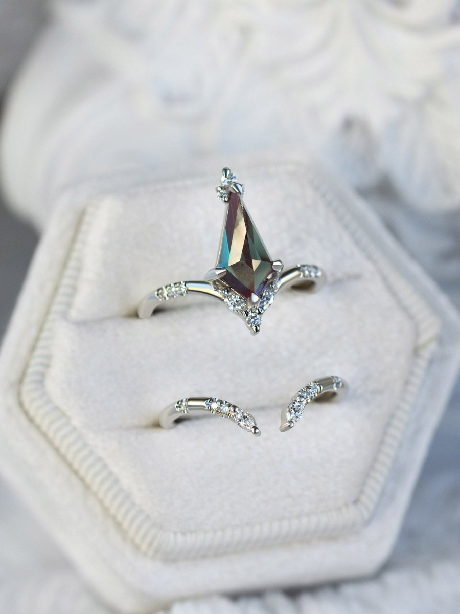 Callie Ring (Alexandrite)