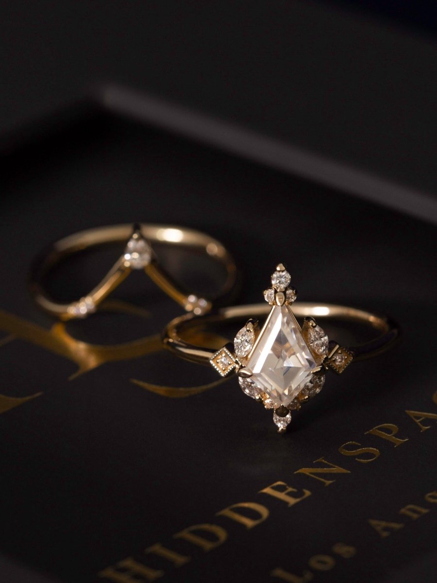 Clementine Ring (Moissanite)