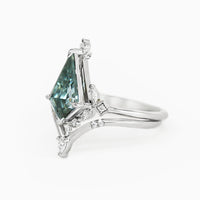 [Ready-to-Ship] Clementine Ring & Band (Green Moissanite)