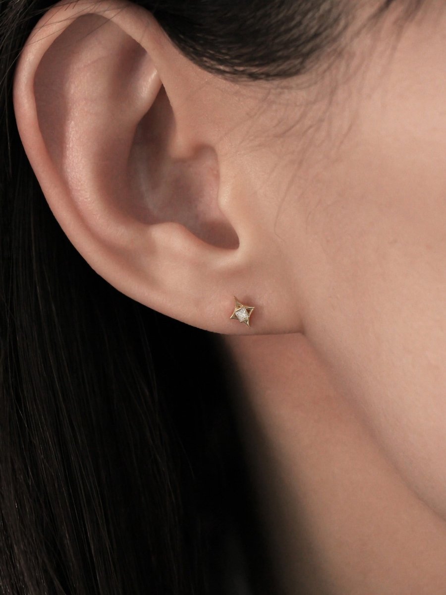 Dakota Stud (Single)