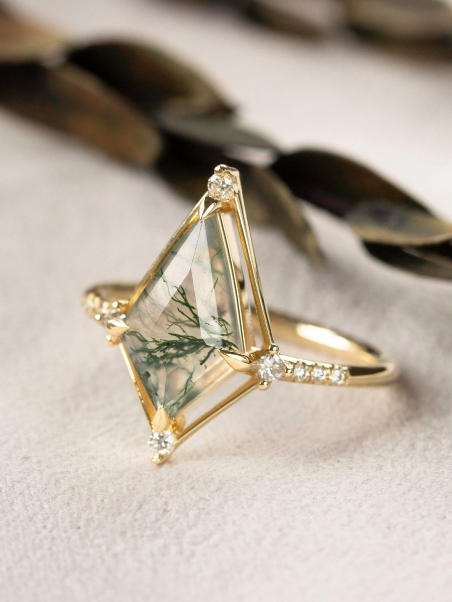 Dawn Ring (Moss Agate)