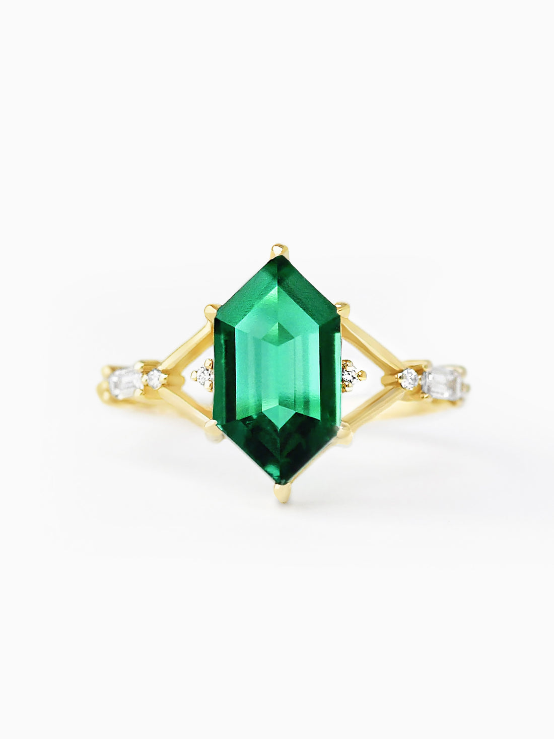 Ethereal Ring (Emerald)