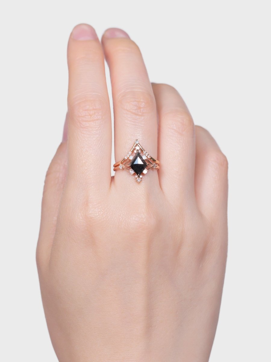 Greta Ring