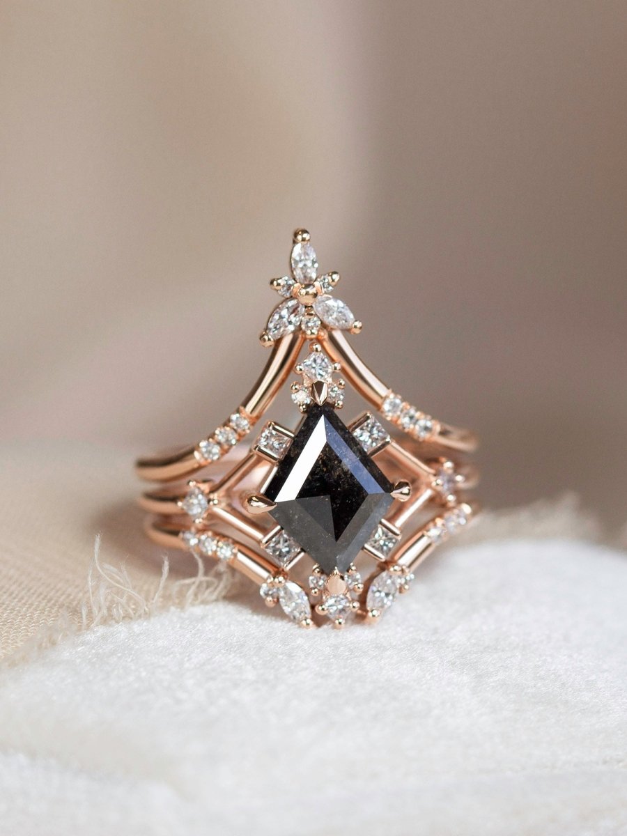 Greta Ring