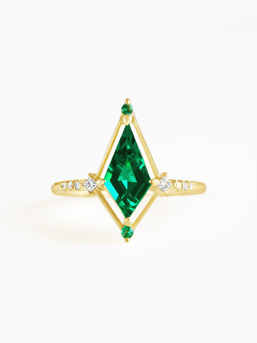 Dawn Ring (Emerald)