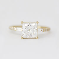 hiddenspace-engagement-ring-princess-serein-moissanite-14k-product-front