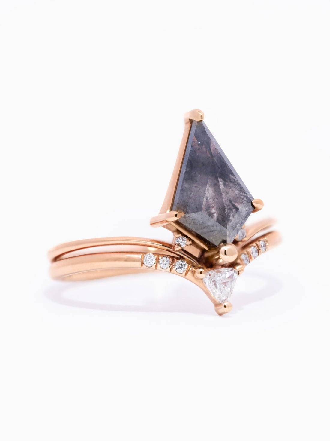 Adia Ring