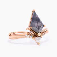 Adia Ring