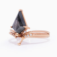 Adia Ring