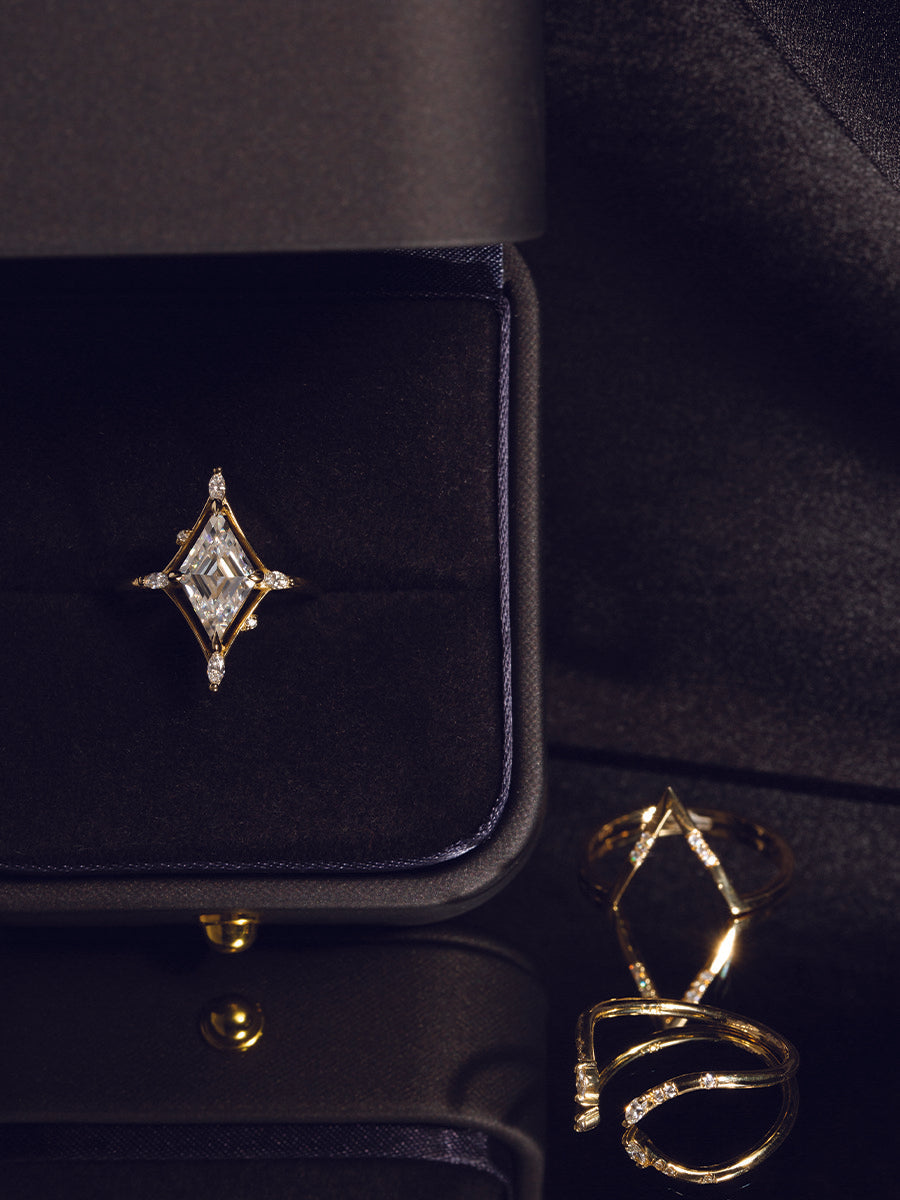 Dakota Ring (Moissanite)