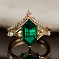 Ethereal Ring (Emerald)