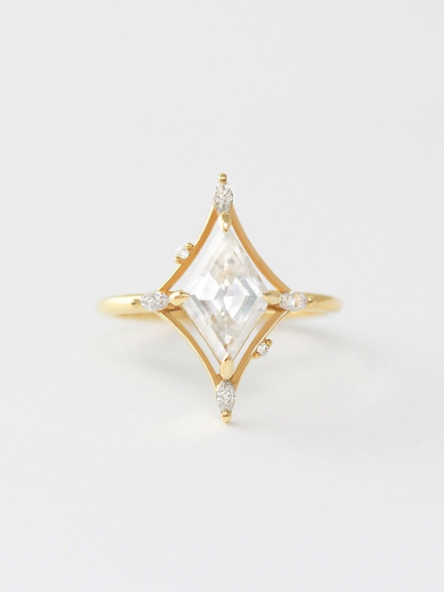 hiddenspace jewelry unique engagement ring architectural design fine jewelry art deco inspire unique engagement ring vintage jewelry bridal ring one-of-a-kind engagement ring alternative jewelry dakota design