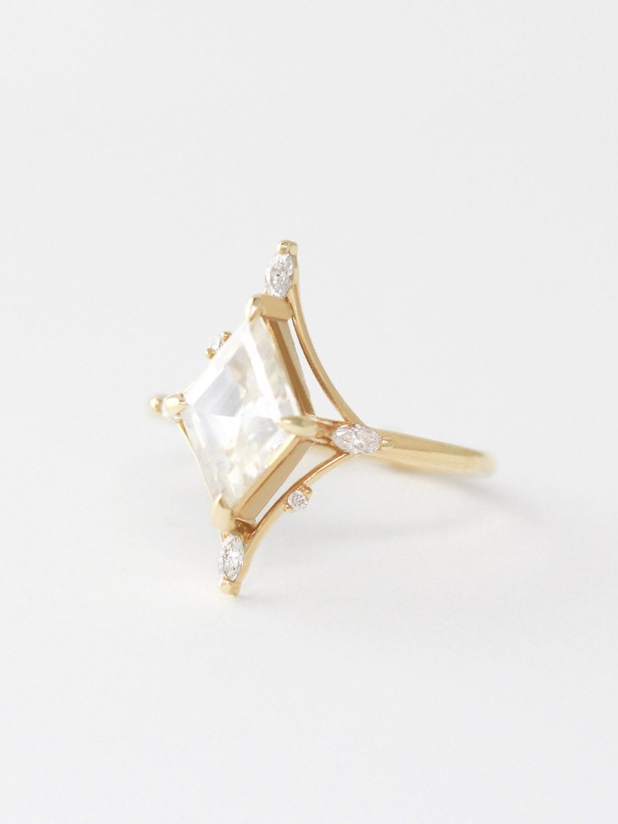 hiddenspace jewelry unique engagement ring architectural design fine jewelry art deco inspire unique engagement ring vintage jewelry bridal ring one-of-a-kind engagement ring alternative jewelry dakota design