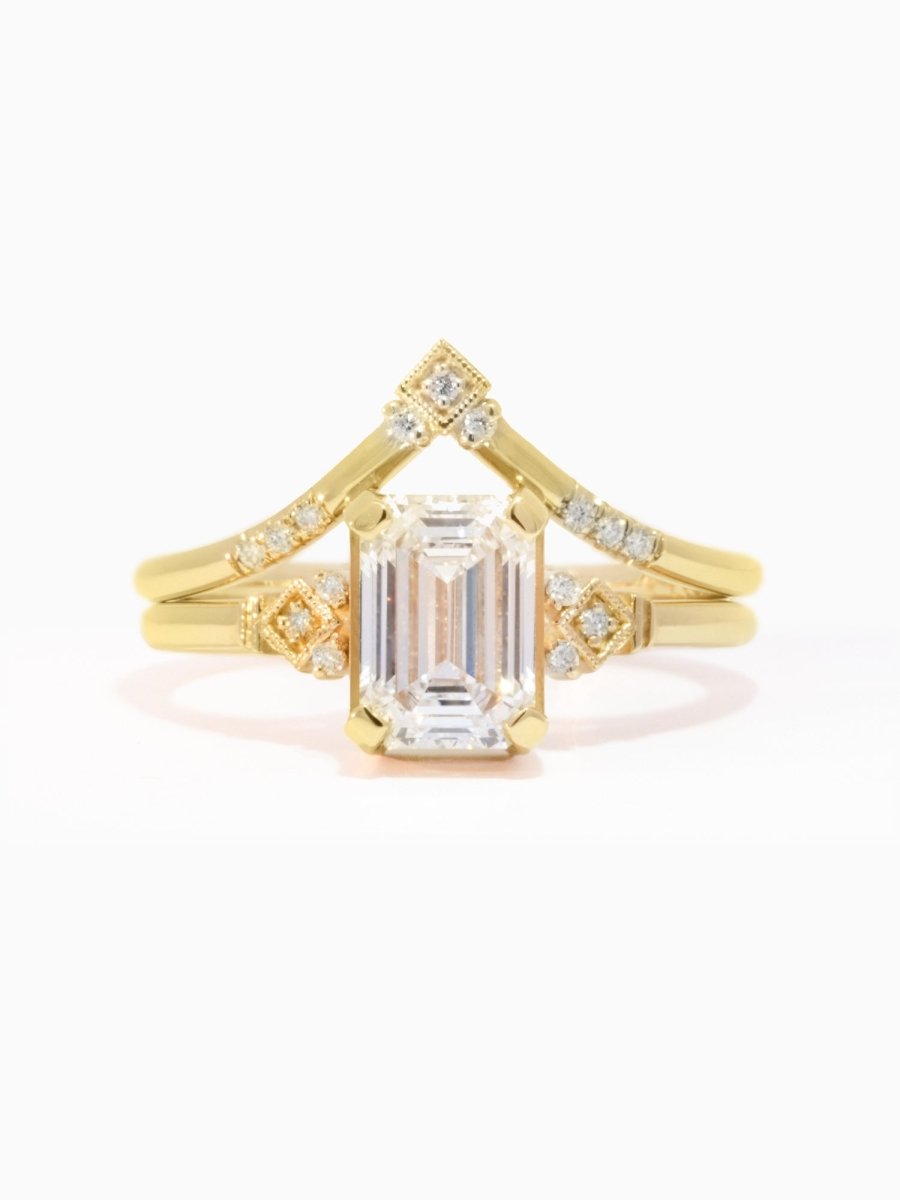 Mia Ring (White Diamond)