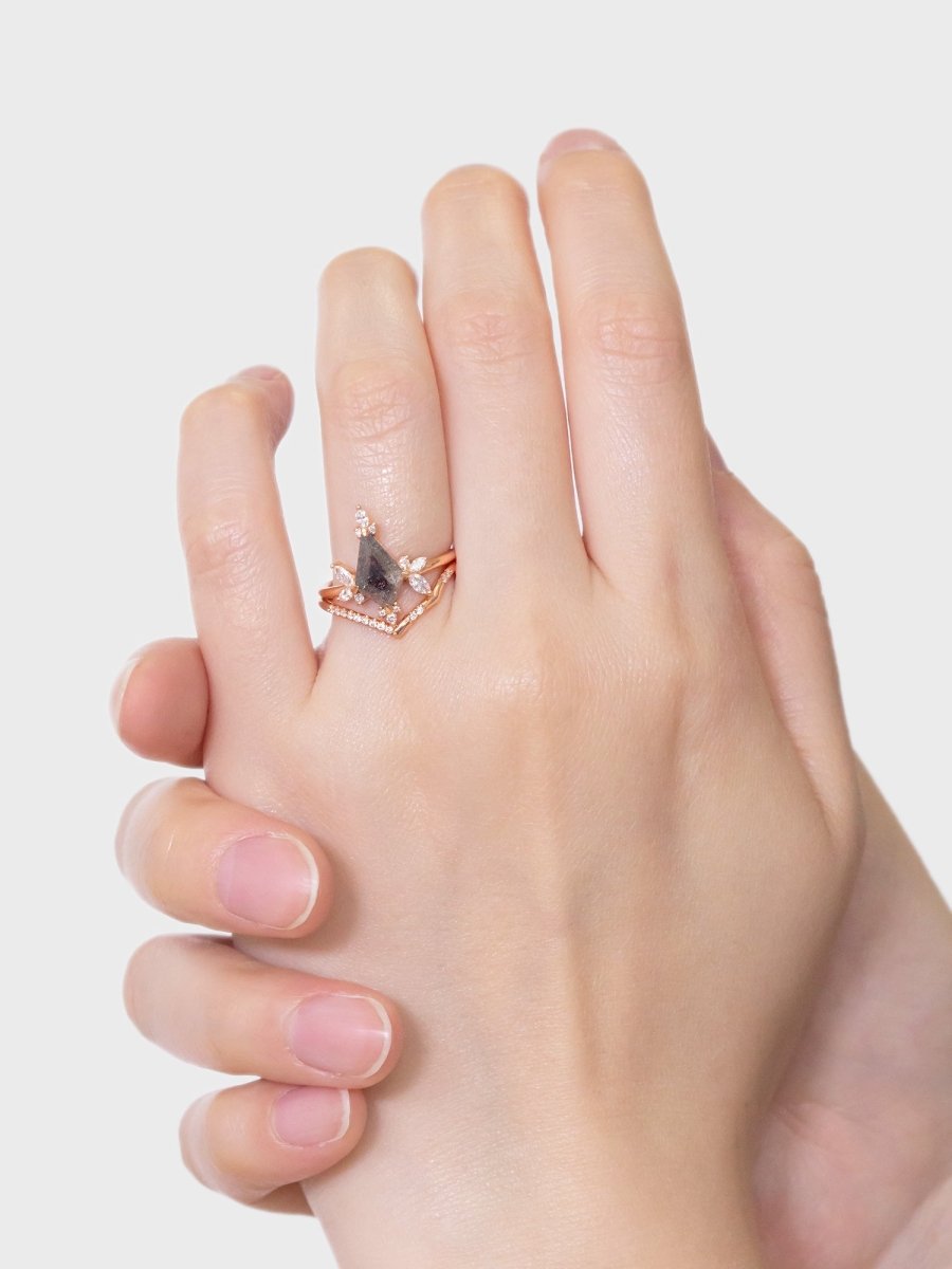 hiddenspace-jewelry-salt-and-pepper-diamond-engagement-rings-justina-hand-2