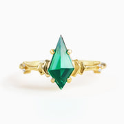 Kite Doric Ring (Emerald)