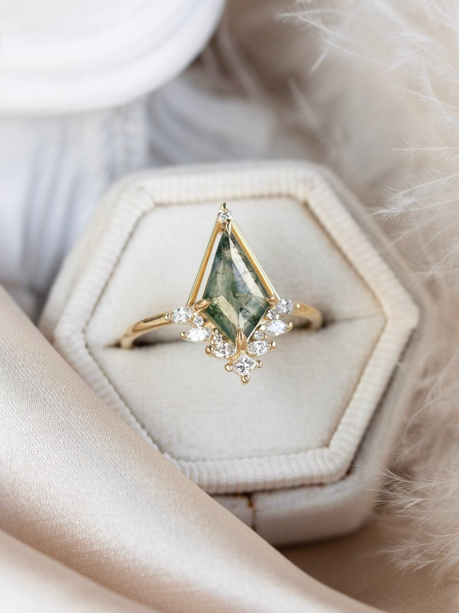 Luna Ring (Moss Agate)