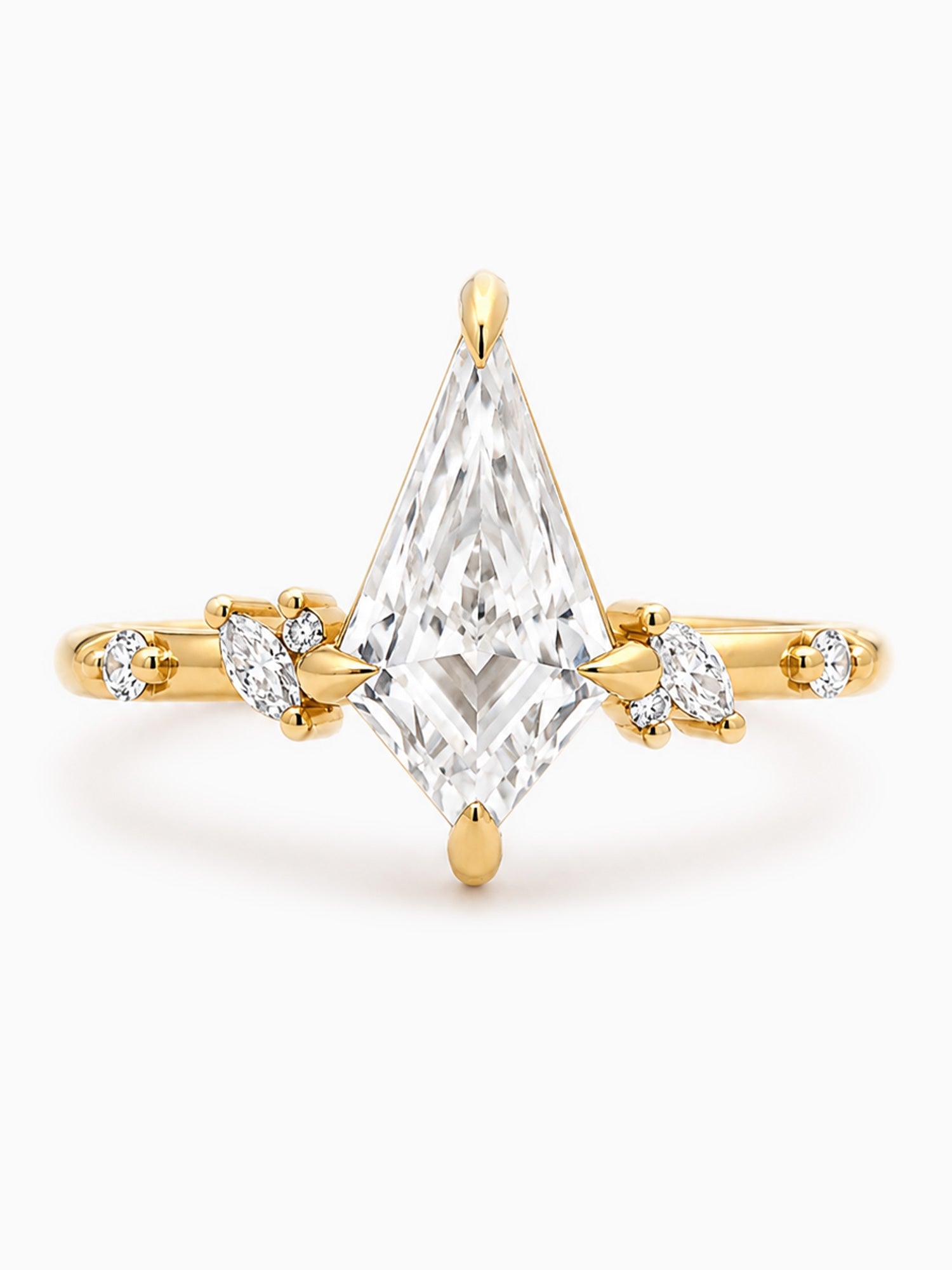 Mikaela Ring (Moissanite) - HIDDENSPACE