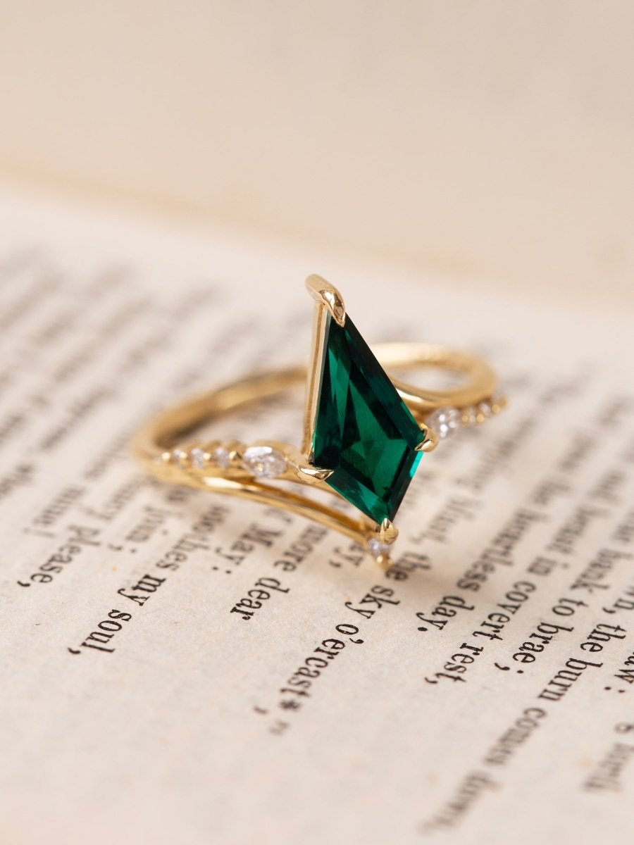 Renée Ring (Emerald)